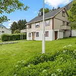 Large House In Quiet And Spectacular Surroundings * Vestvagoy