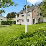Large House In Quiet And Spectacular Surroundings Vestvagoy
