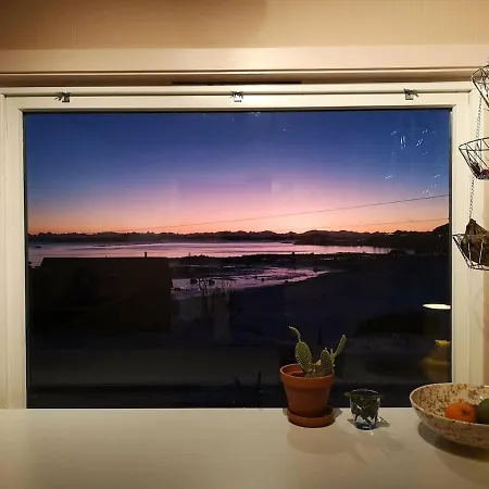 Large House In Quiet And Spectacular Surroundings Vestvagoy